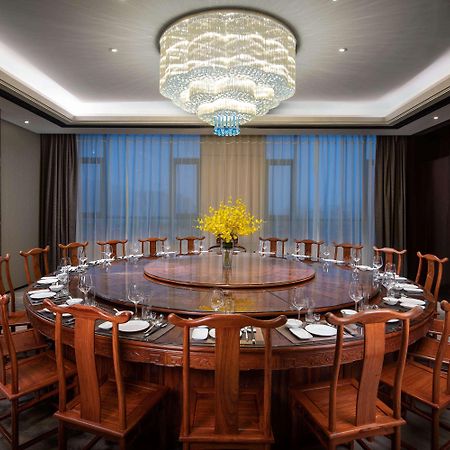 Hotel Ramada Wyndham Zhengzhou Xinzheng Xinzheng  Zewnętrze zdjęcie