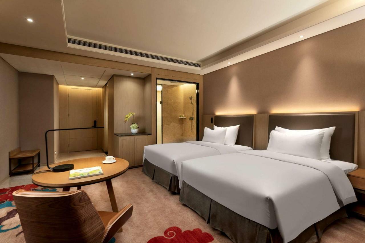 Hotel Ramada Wyndham Zhengzhou Xinzheng Xinzheng  Zewnętrze zdjęcie